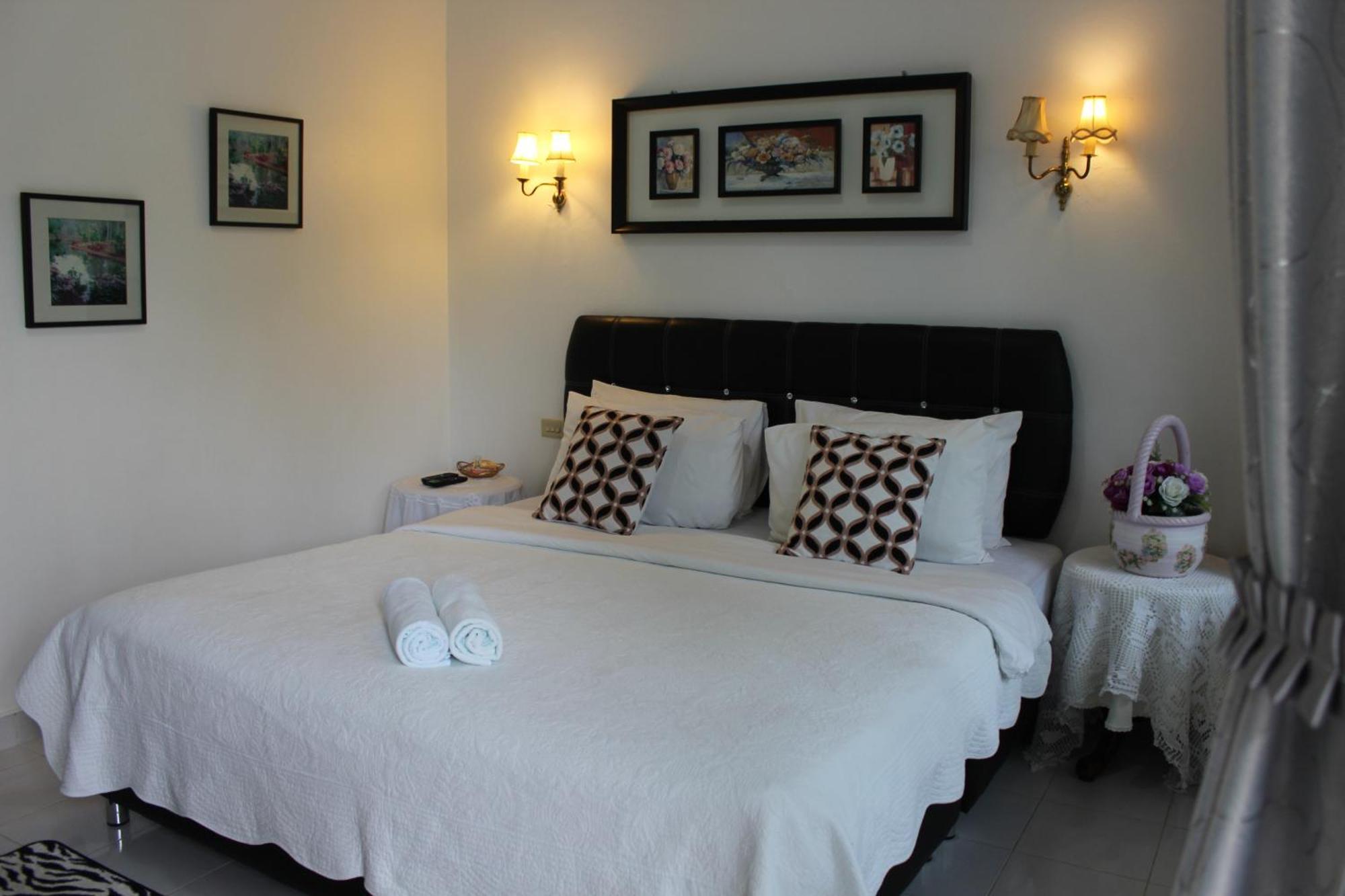 White Elephant Resort Surin Eksteriør bilde